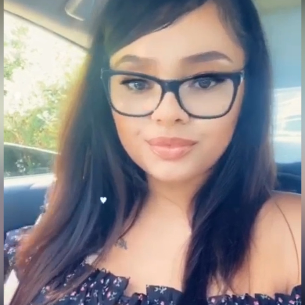 Meet your Posher, Sabrina